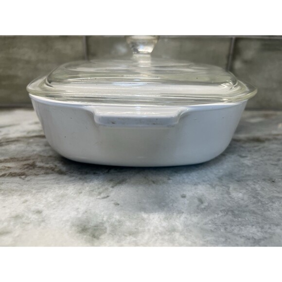 Corning Ware Blue Cornflower Casserole Glass With Lid  1 Qt Dish P-1-B 1966-1969 - Picture 4 of 7